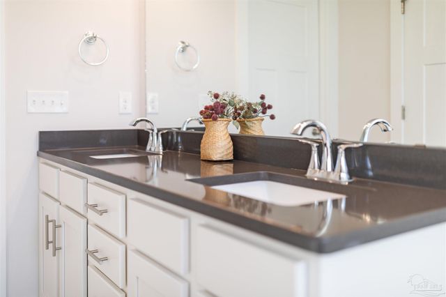 6306 Romsey Ct, Gulf Breeze, FL 32563