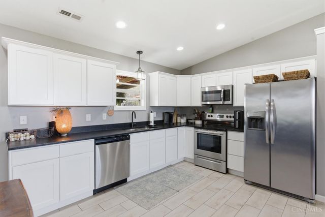 7485 St Rt 123, Blanchester, OH 45107