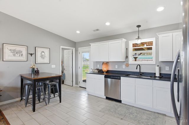 7485 St Rt 123, Blanchester, OH 45107