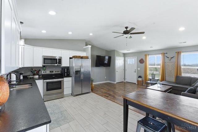 7485 St Rt 123, Blanchester, OH 45107