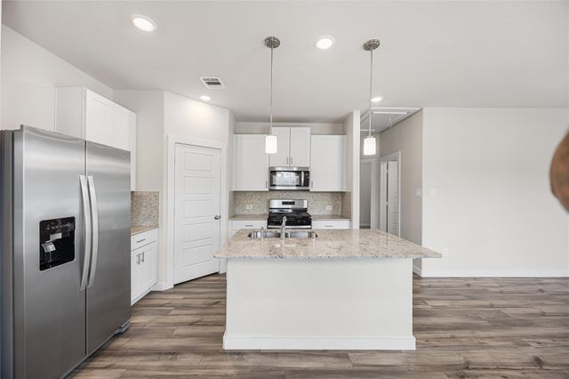 7103 Blue Oak Drive, Conroe, TX 77304