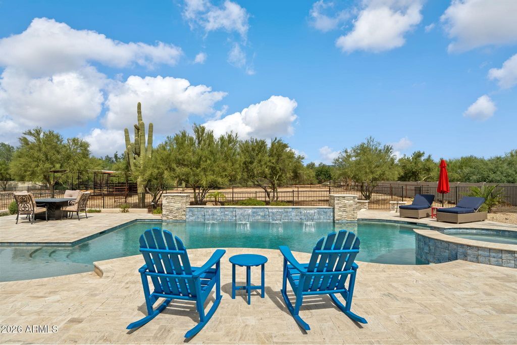 6406 E MILTON Drive, Cave Creek, AZ 85331 — photo 4