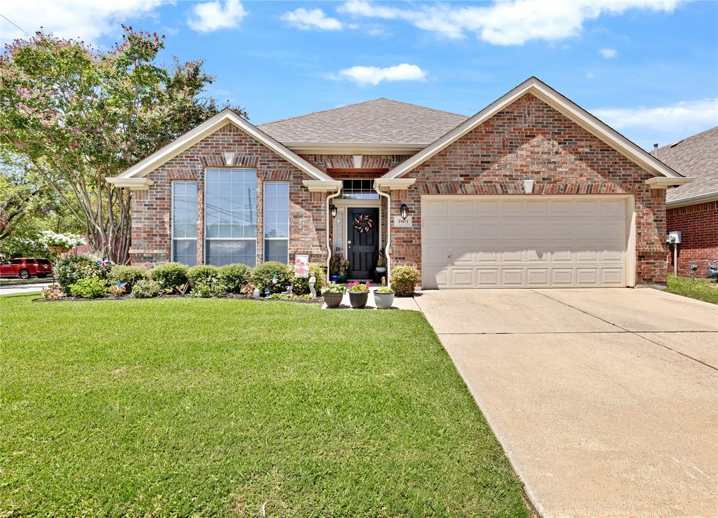 3901 Glenwyck Drive, North Richland Hills, TX 76180