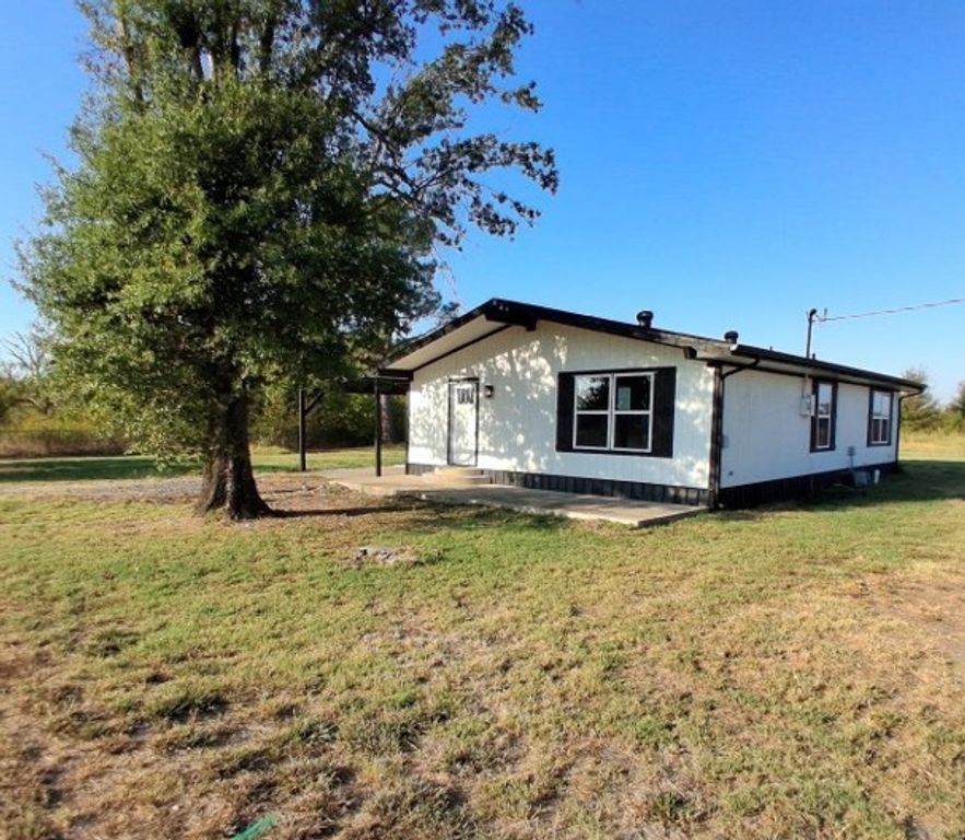 133 Farm Road 3132, Klondike, TX 75448