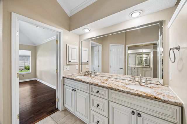 2823 N Strathford Lane, Kingwood, TX 77345