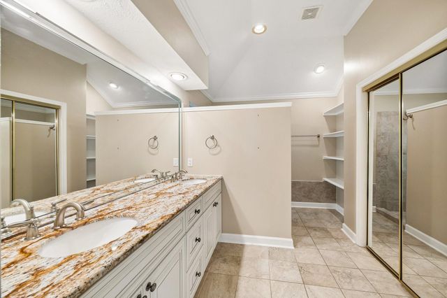 2823 N Strathford Lane, Kingwood, TX 77345