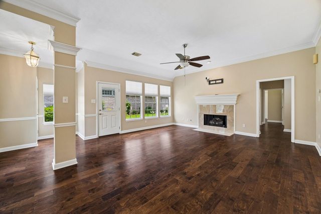 2823 N Strathford Lane, Kingwood, TX 77345