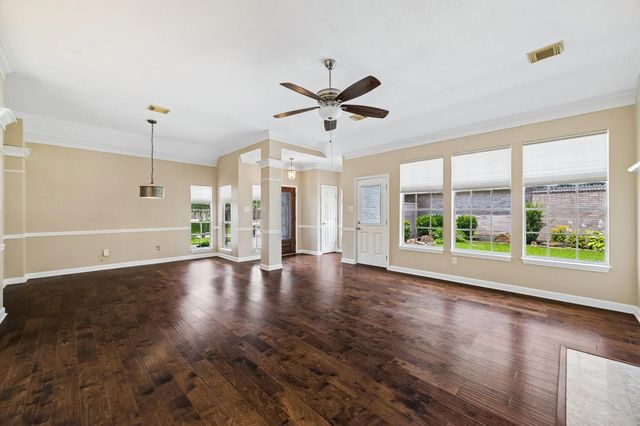 2823 N Strathford Lane, Kingwood, TX 77345
