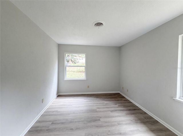 1710 SE 33RD STREET, Gainesville, FL 32641