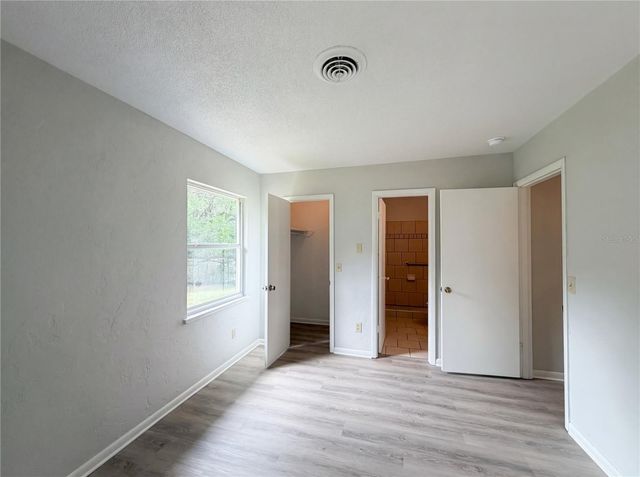 1710 SE 33RD STREET, Gainesville, FL 32641