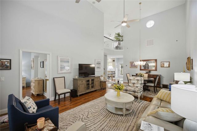 1118 AVENIDA DE LAS CASAS, Lady Lake, FL 32159