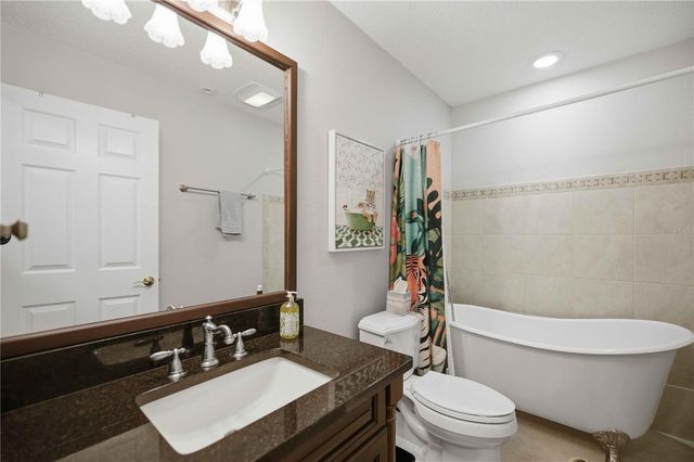 1118 AVENIDA DE LAS CASAS, Lady Lake, FL 32159