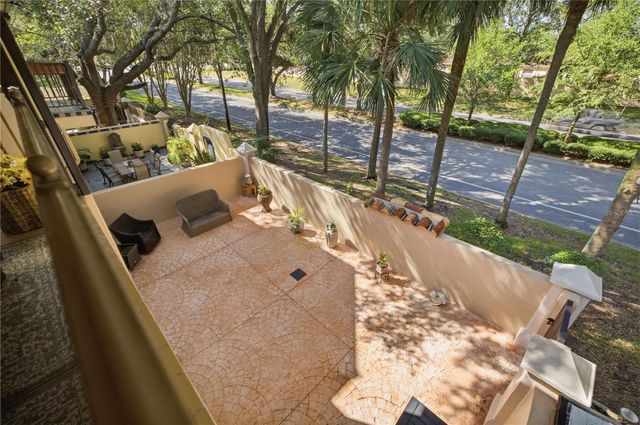 1118 AVENIDA DE LAS CASAS, Lady Lake, FL 32159