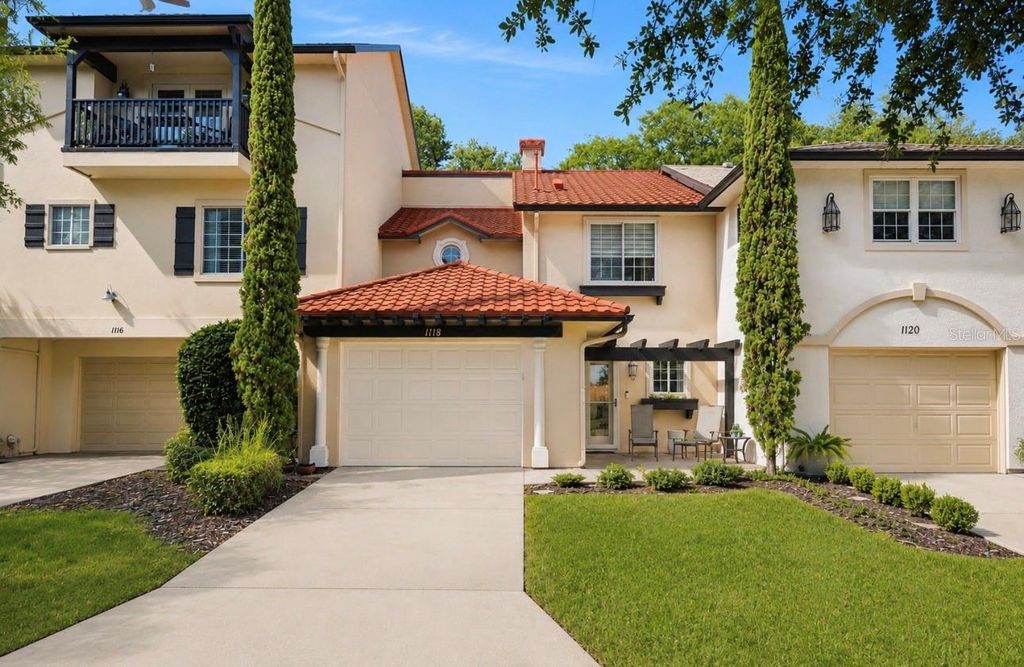 1118 AVENIDA DE LAS CASAS, Lady Lake, FL 32159