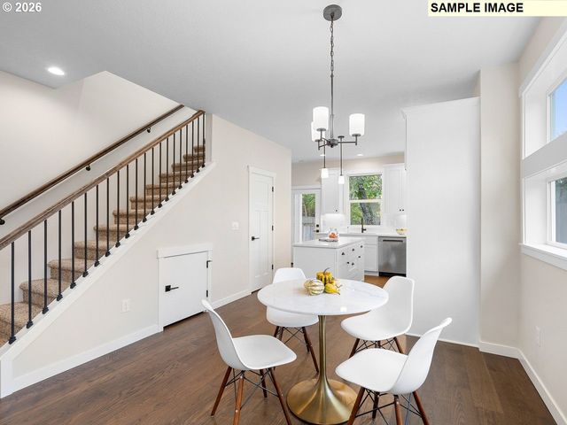 2511 N WINCHELL St, Portland, OR 97217