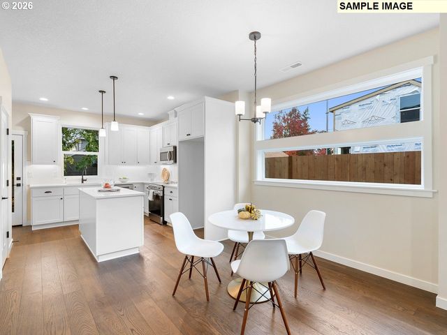 2511 N WINCHELL St, Portland, OR 97217