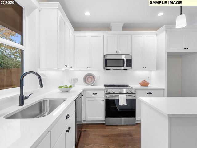 2511 N WINCHELL St, Portland, OR 97217