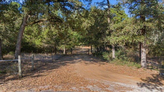000 Copeland Hill RD 3-C, Smithville, TX 78957