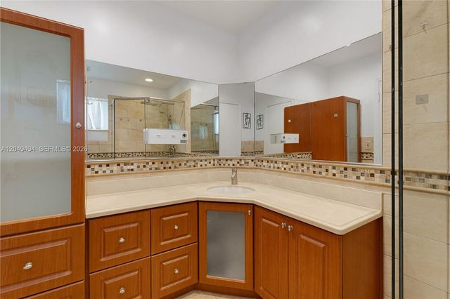 8020 SW 198th St, Cutler Bay, FL 33189