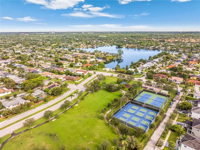 8020 SW 198th St, Cutler Bay, FL 33189
