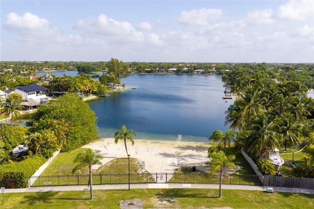 8020 SW 198th St, Cutler Bay, FL 33189