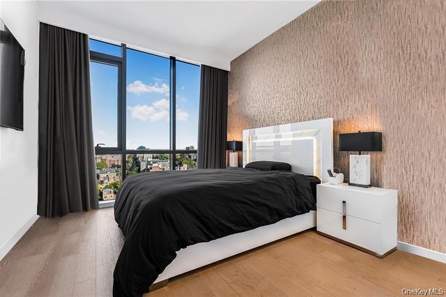 3366 farrington street, Flushing, NY 11354