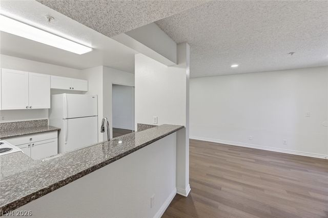 2121 Blue Breeze Drive 106, Las Vegas, NV 89128