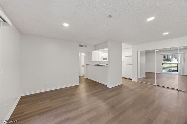 2121 Blue Breeze Drive 106, Las Vegas, NV 89128