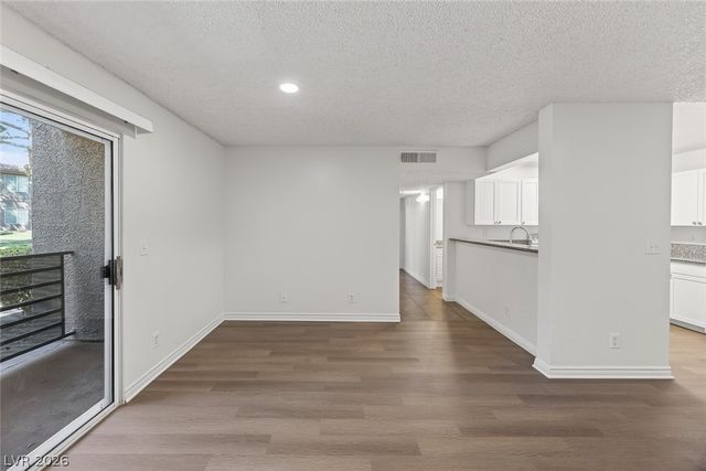 2121 Blue Breeze Drive 106, Las Vegas, NV 89128