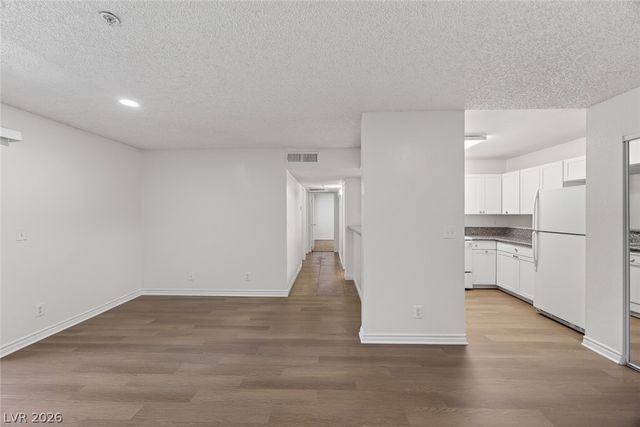 2121 Blue Breeze Drive 106, Las Vegas, NV 89128