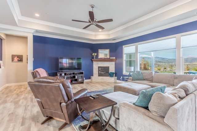 4720 Lower Springs Road, Redding, CA 96001