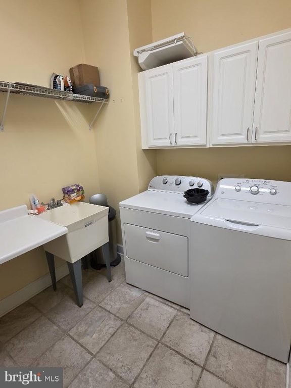 Image 27 of property listing at 12807 KINGS CT, Ocean City, MD 21842