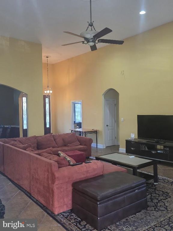 Image 5 of property listing at 12807 KINGS CT, Ocean City, MD 21842