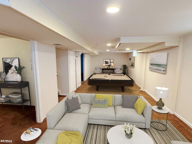 28034 Essex Street, Roseville, MI 48066