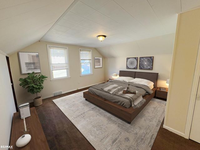 28034 Essex Street, Roseville, MI 48066