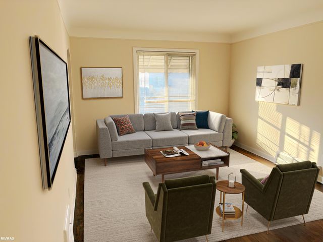 28034 Essex Street, Roseville, MI 48066