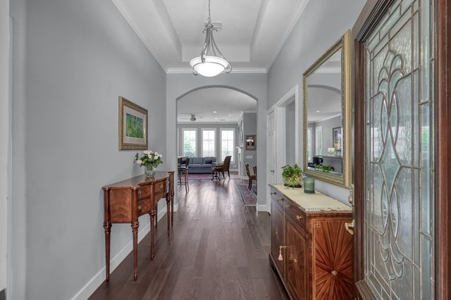 7 Tudor Glen Place, The Woodlands, TX 77382