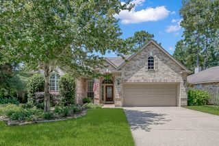 7 Tudor Glen Place, The Woodlands, TX 77382