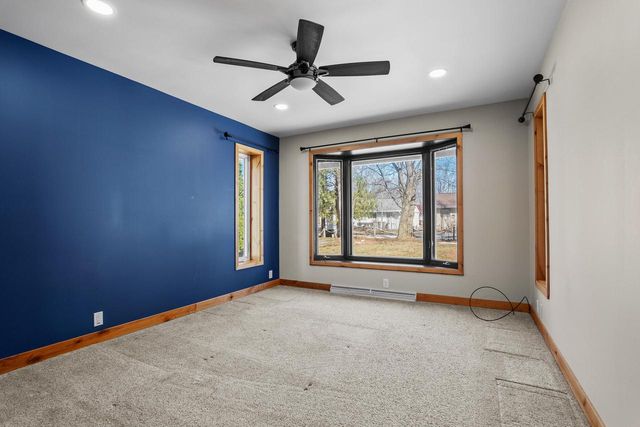 2014 Markham STREET, Manitowoc, WI 54220