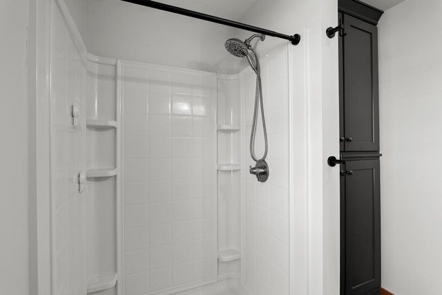 2014 Markham STREET, Manitowoc, WI 54220