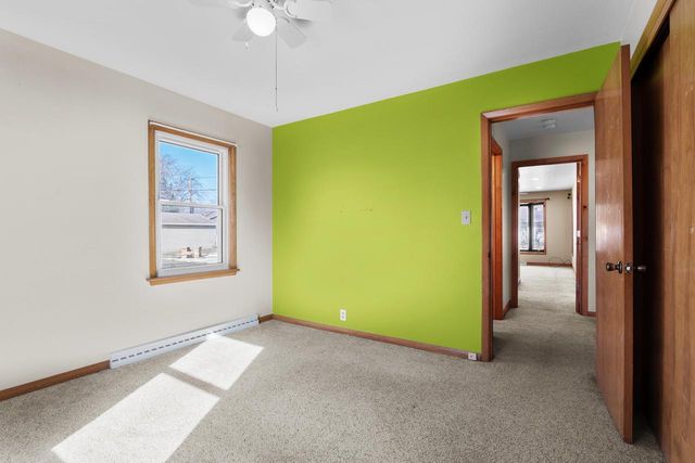 2014 Markham STREET, Manitowoc, WI 54220