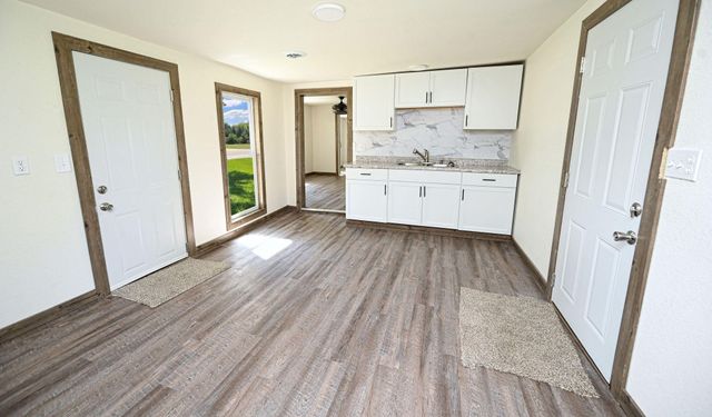 701 Jasper Street, Manchester, IA 52057