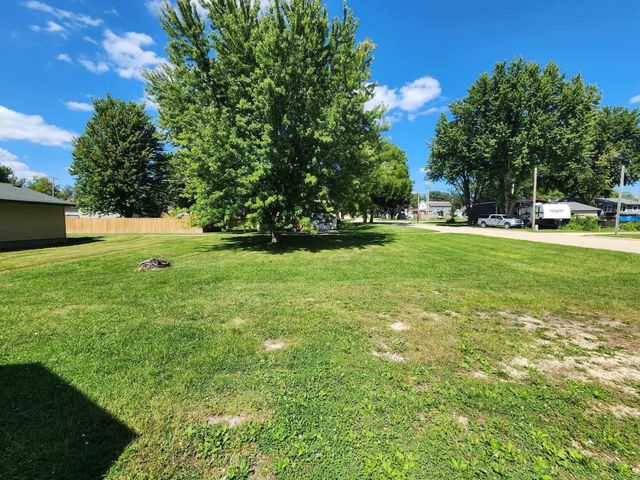 701 Jasper Street, Manchester, IA 52057