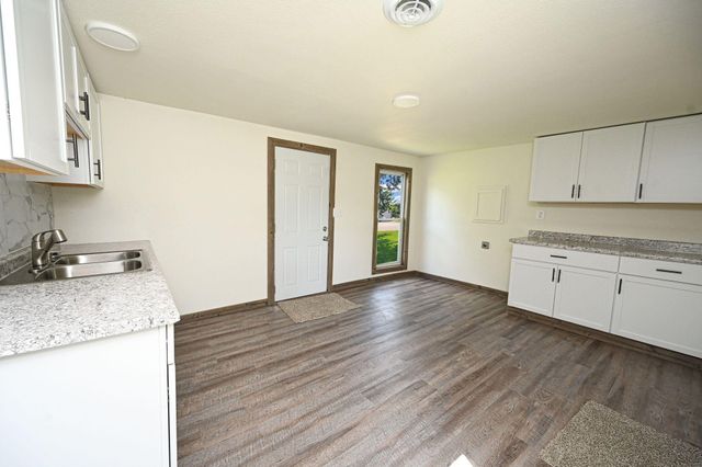 701 Jasper Street, Manchester, IA 52057