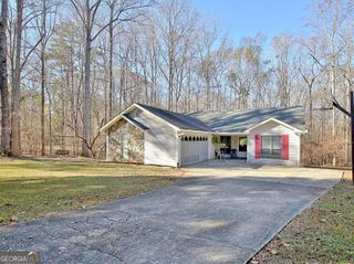 255 Loneoak Drive, Senoia, GA 30276