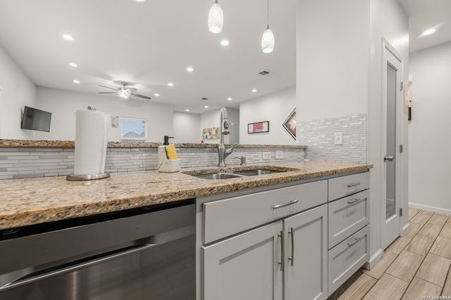 128 SHARER ST, San Antonio, TX 78208