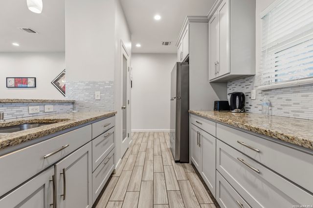 128 SHARER ST, San Antonio, TX 78208