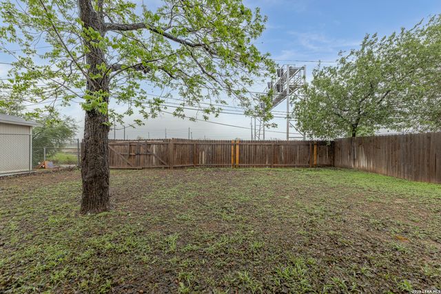 128 SHARER ST, San Antonio, TX 78208