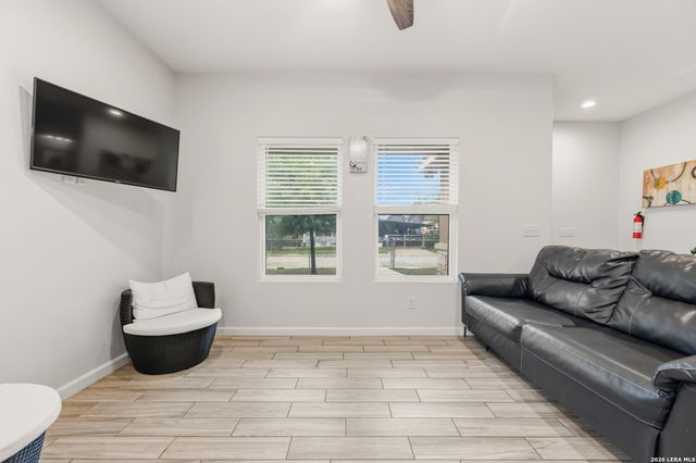 128 SHARER ST, San Antonio, TX 78208