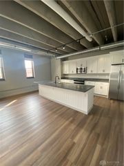 25 E Race Street, Troy, OH 45373